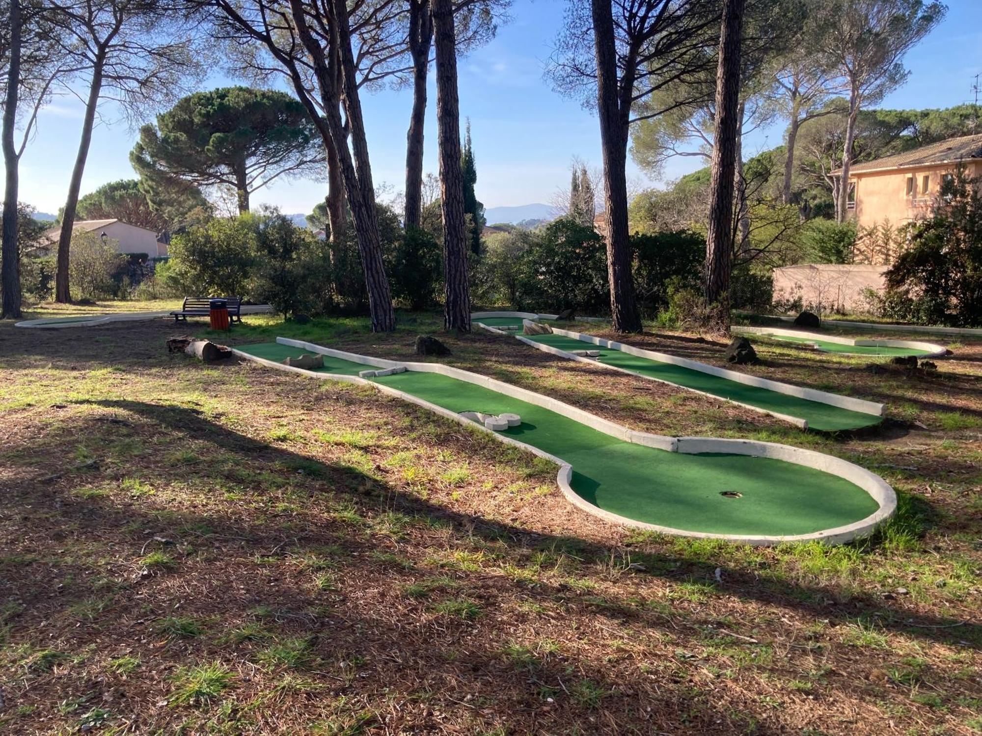 Charmant 2 Pieces Au Coeur Des Golfs De Saint Raphael Saint-Raphael (Var) Exterior foto